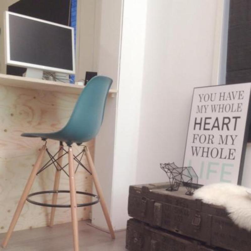 Eames DSW barkrukken direct uit voorraad leverbaar!