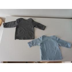 Shirtjes grijs en blauw lange mouw mt 50 Noppies