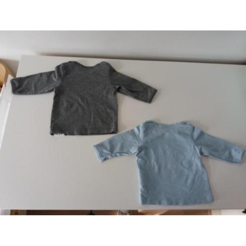 Shirtjes grijs en blauw lange mouw mt 50 Noppies