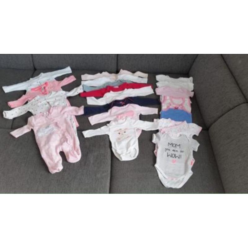 Groot pakket baby meisjes kleding maat 50/56