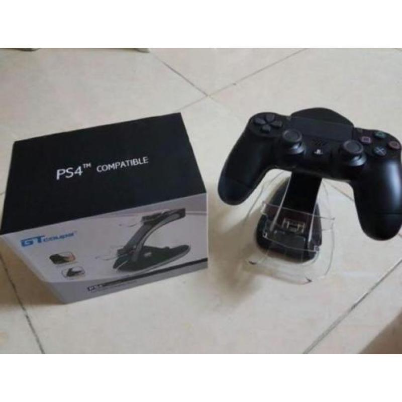Ps4 pro 1TB met drie games, cooler etc