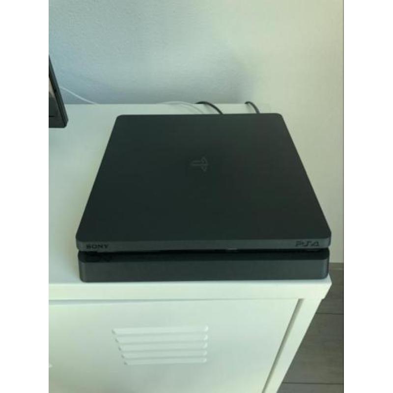 Nieuwe Playstation 4 500GB Slim + 6 games