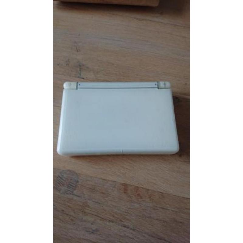 Nintendo DS Lite