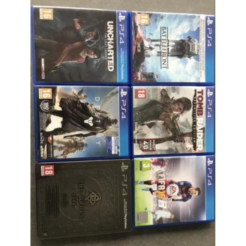 Te koop PlayStation PS4 500gb incl. 7 games