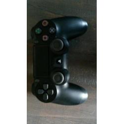 Playstation 4 controllers