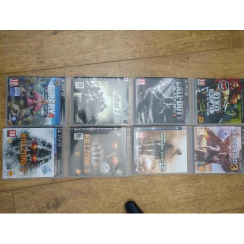 Playstation 3 met 3 controllers
