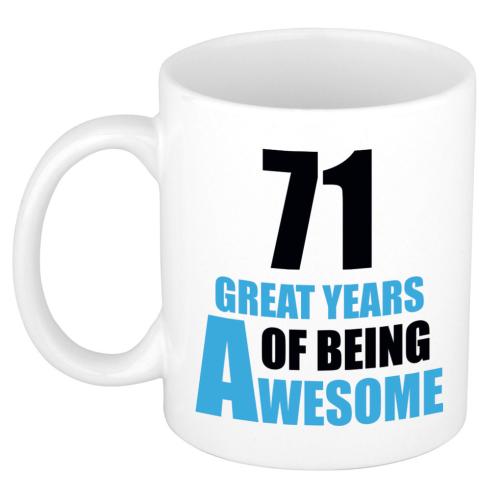 71 great years of being awesome cadeau mok / beker wit en blauw